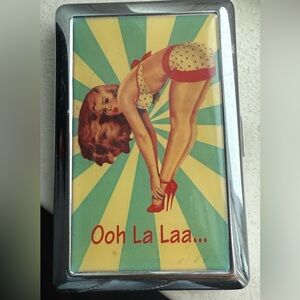 Retro Pin-Up Girl Cigarette Case